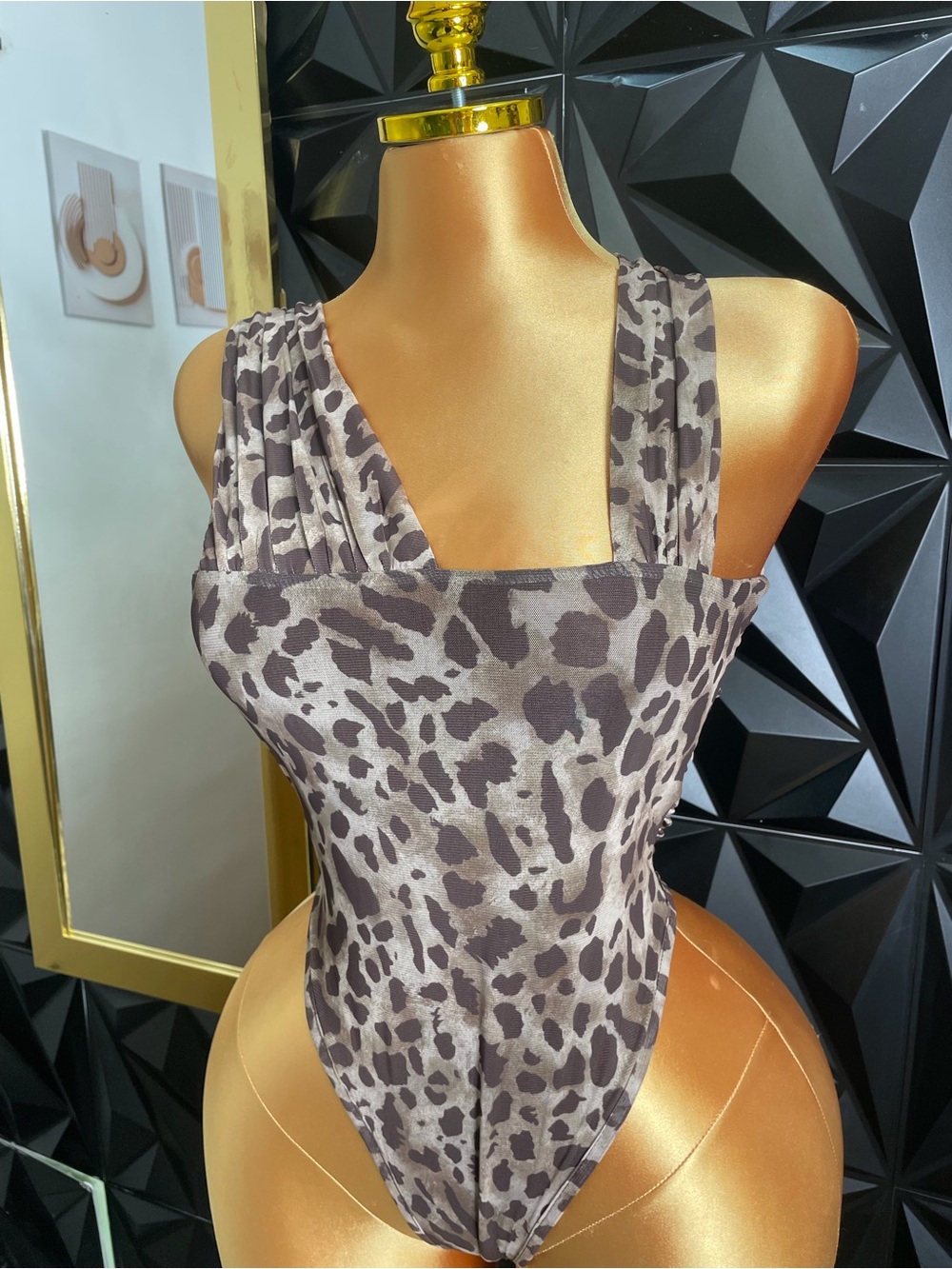 🔥👚Animal Print Sleeveless Bodysuit in Taupe and Brown